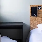 Hi *