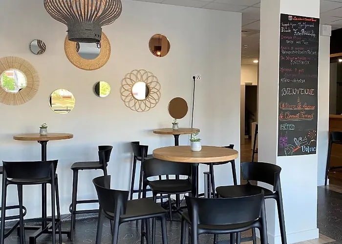 Hi * كليرمونت-فيراند